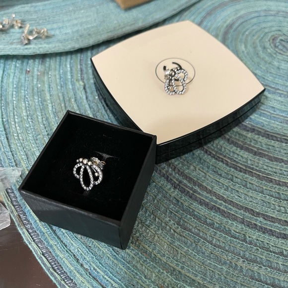 Bundle,beautiful Pandora Earrings in excellent condition ♥️ - Picture 6 of 12